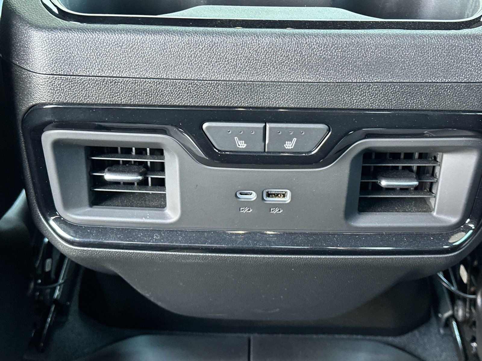2025 GMC Sierra 3500HD AT4