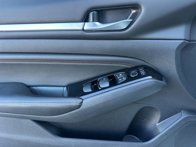 2023 Nissan Altima 2.0 SR