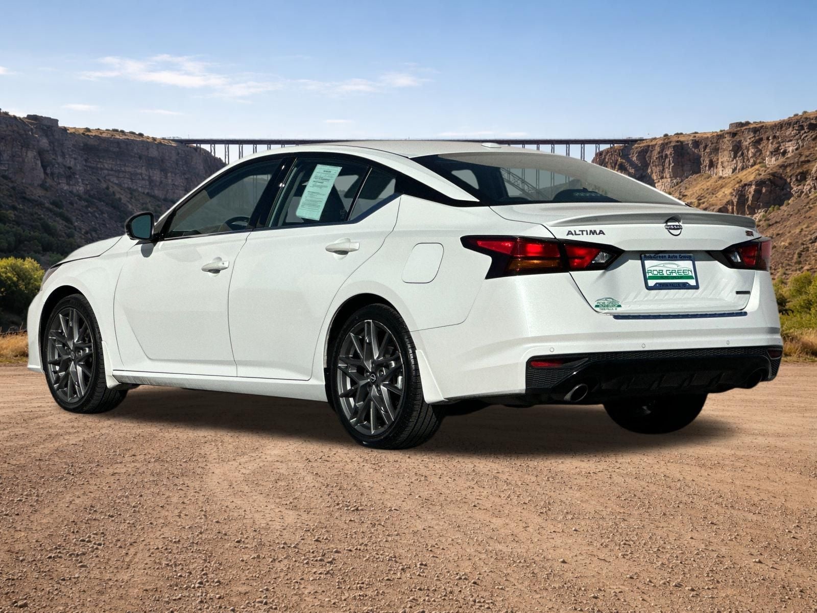 2023 Nissan Altima 2.0 SR