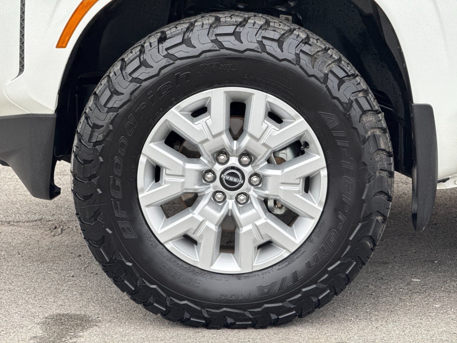 2024 Nissan Frontier SV