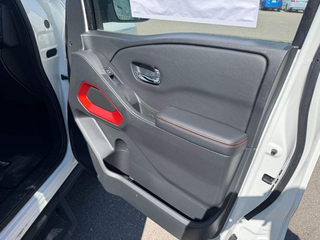 2025 Nissan Frontier PRO-4X