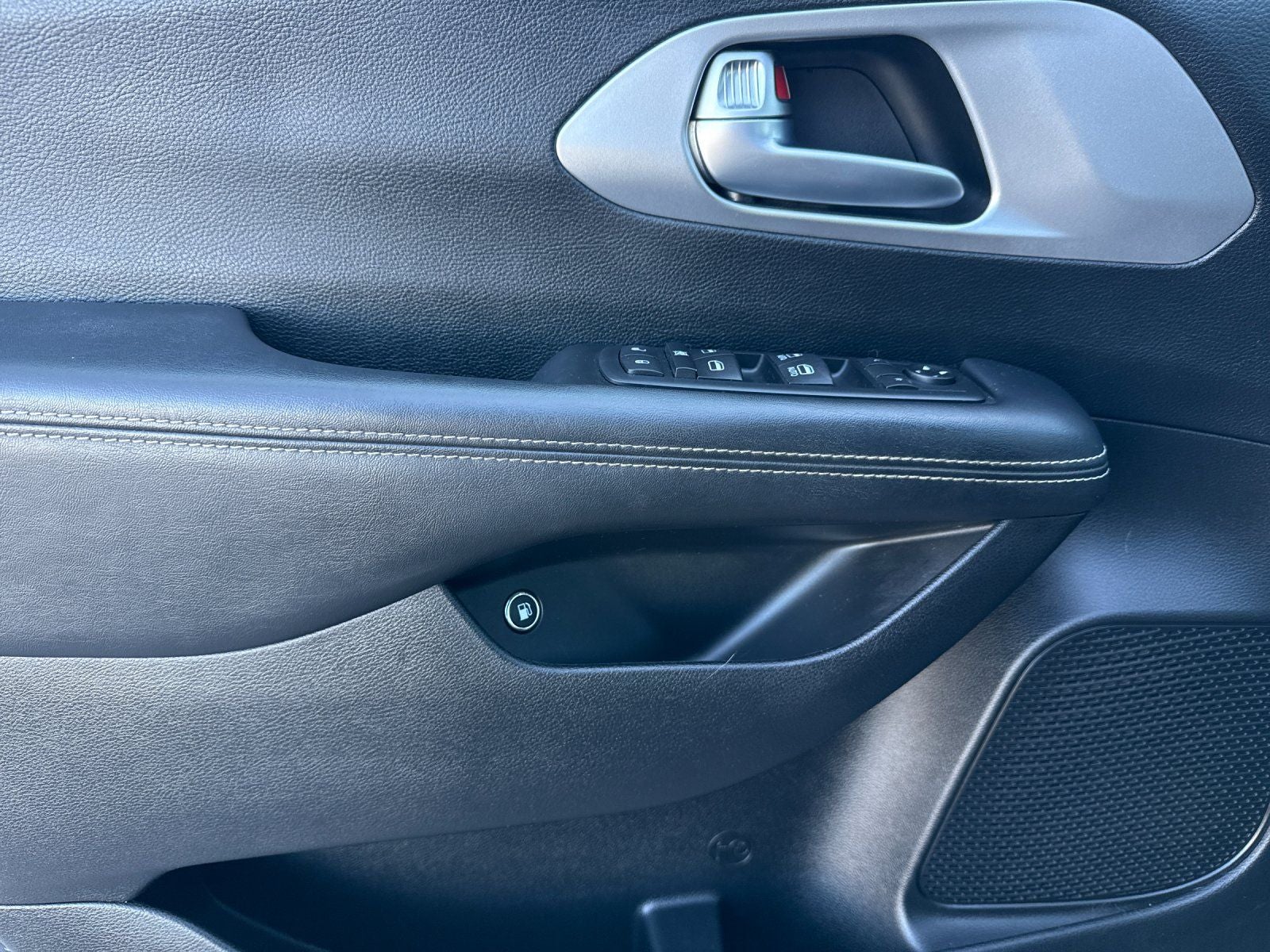 2020 Chrysler Pacifica Hybrid Touring L