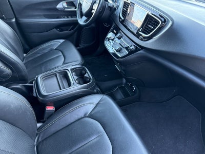 2020 Chrysler Pacifica Hybrid Touring L