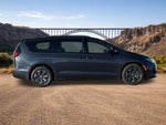 2020 Chrysler Pacifica Hybrid Touring L