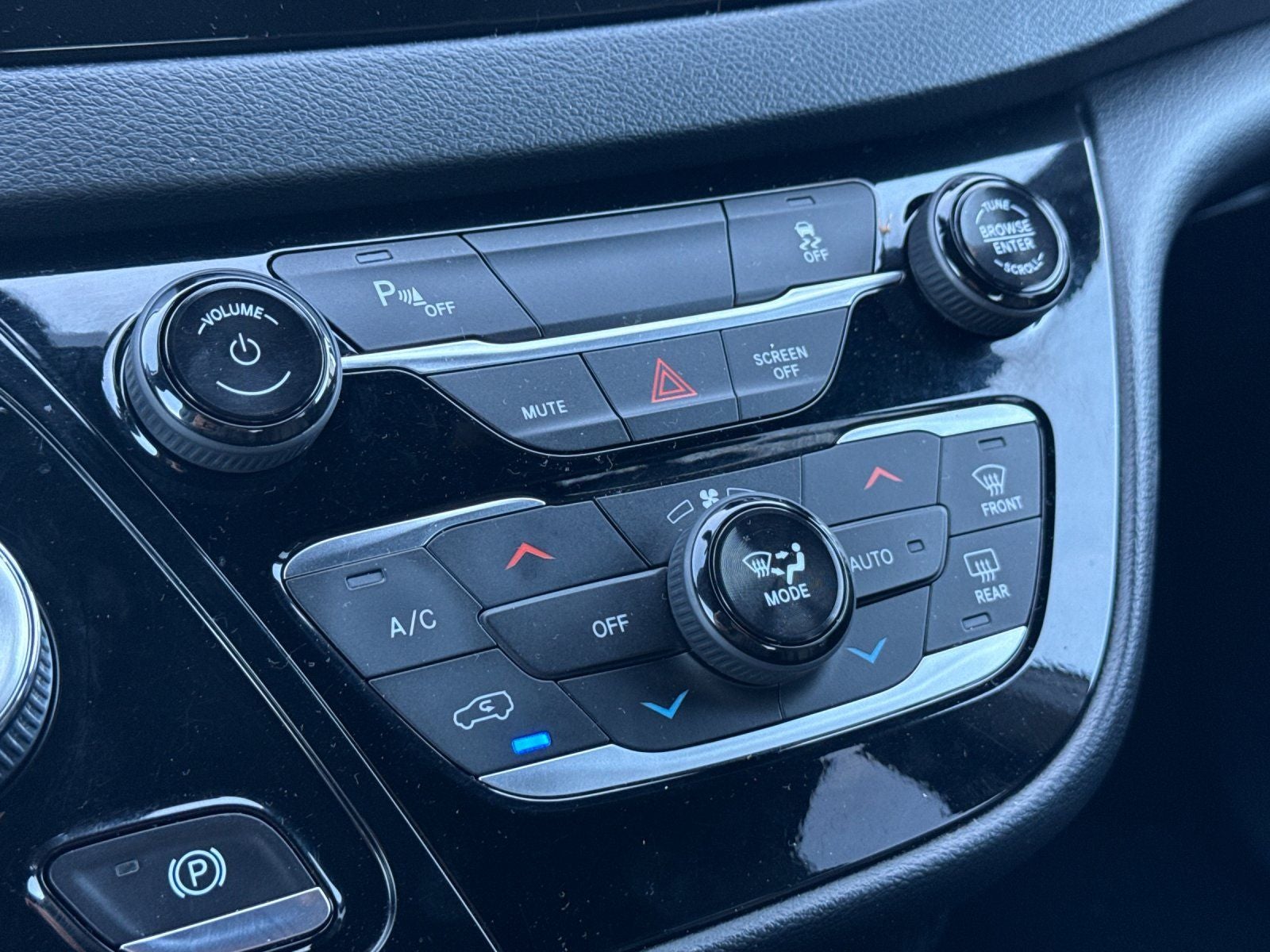 2020 Chrysler Pacifica Hybrid Touring L