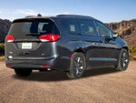 2020 Chrysler Pacifica Hybrid Touring L