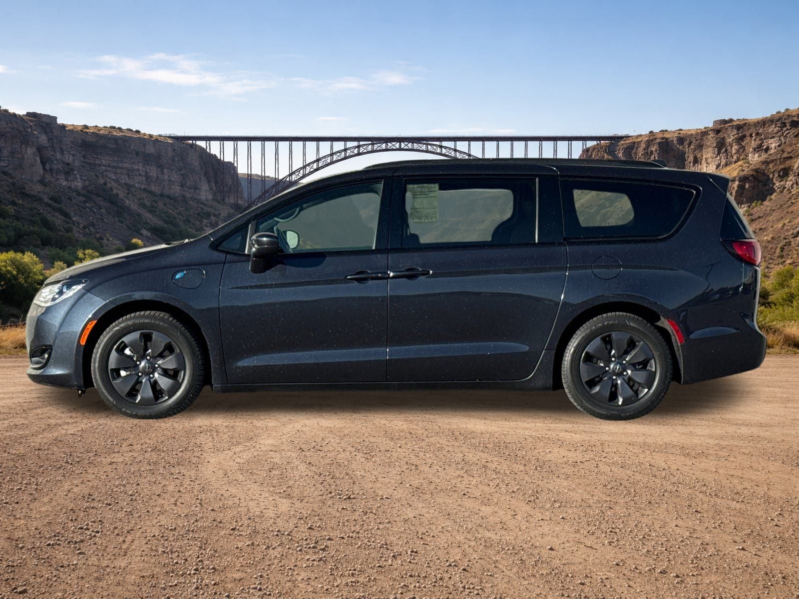 2020 Chrysler Pacifica Hybrid Touring L