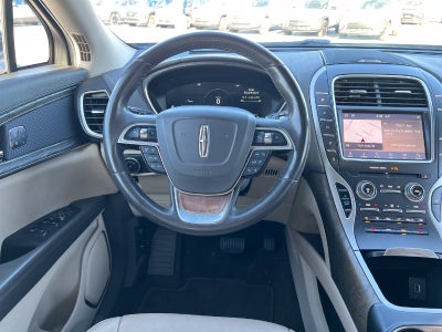 2019 Lincoln Nautilus Select