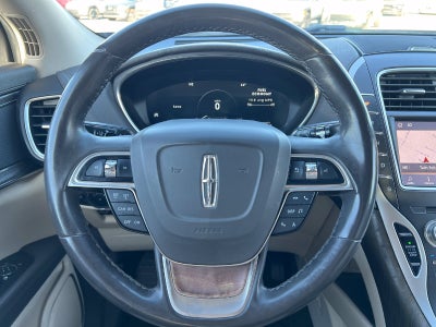 2019 Lincoln Nautilus Select