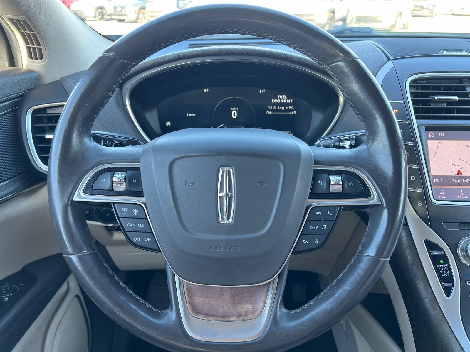 2019 Lincoln Nautilus Select