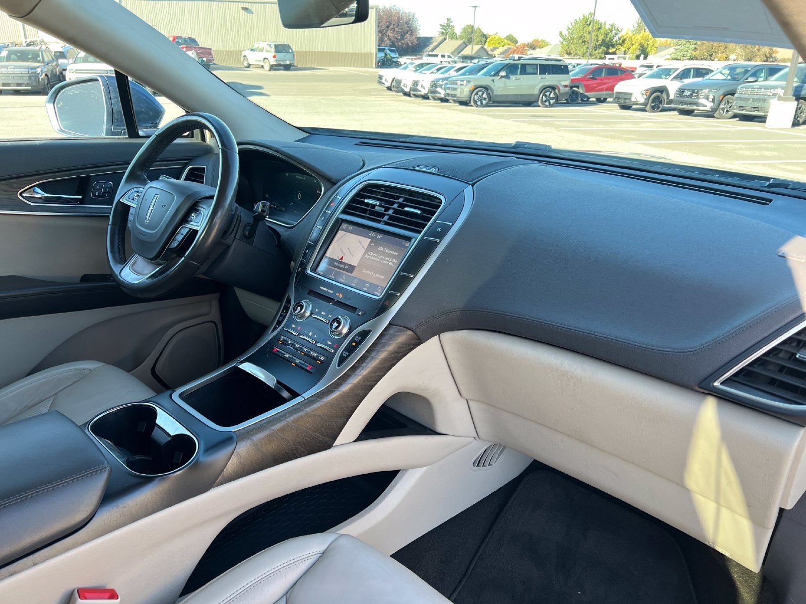 2019 Lincoln Nautilus Select