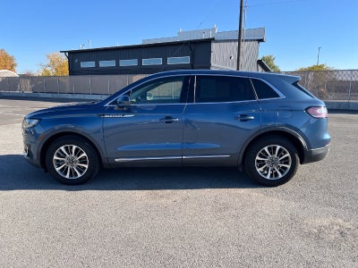 2019 Lincoln Nautilus Select