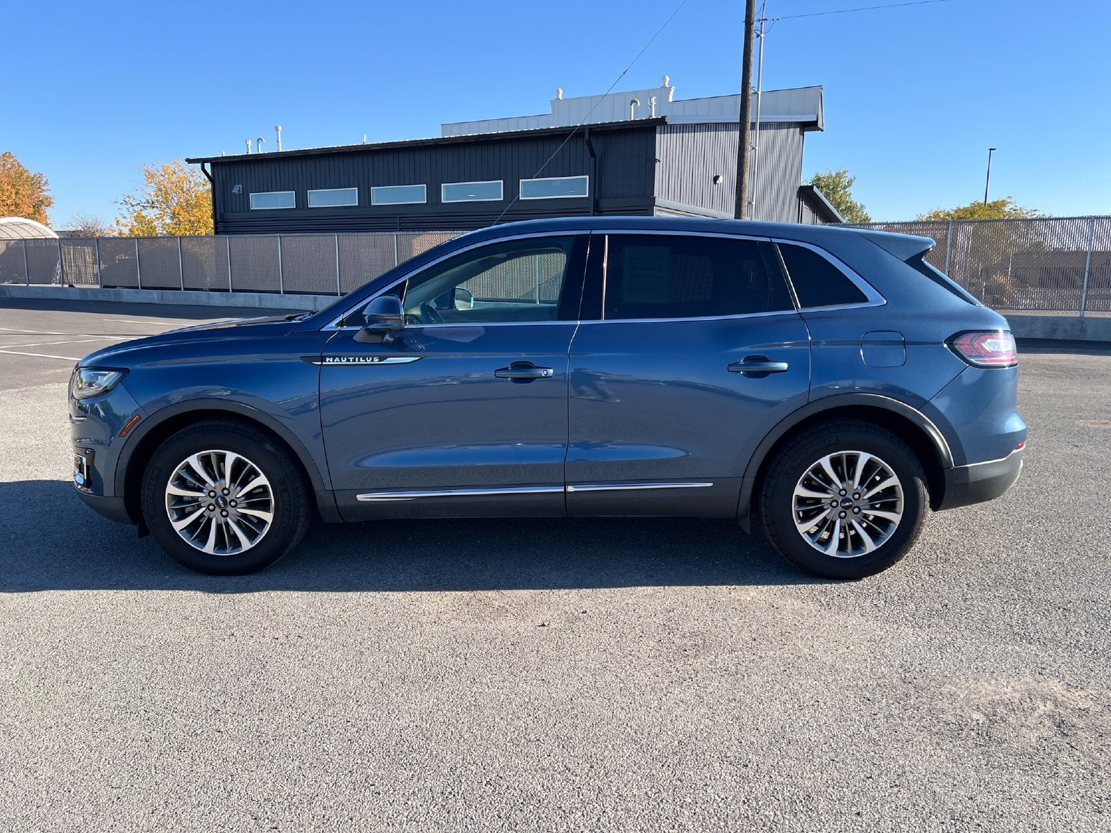 2019 Lincoln Nautilus Select