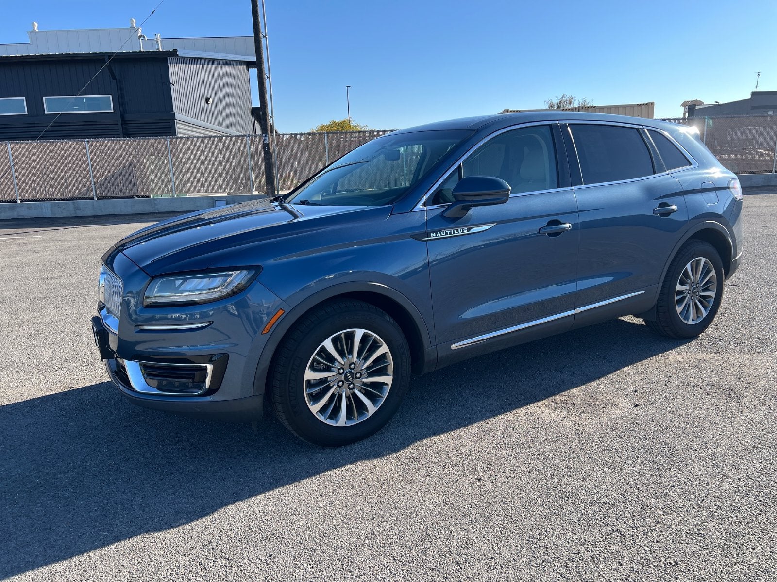 2019 Lincoln Nautilus Select