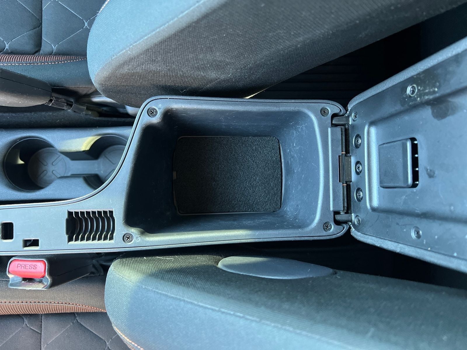 2019 Nissan Kicks SR