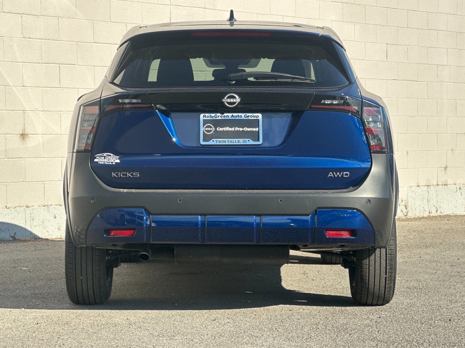 2025 Nissan Kicks SV