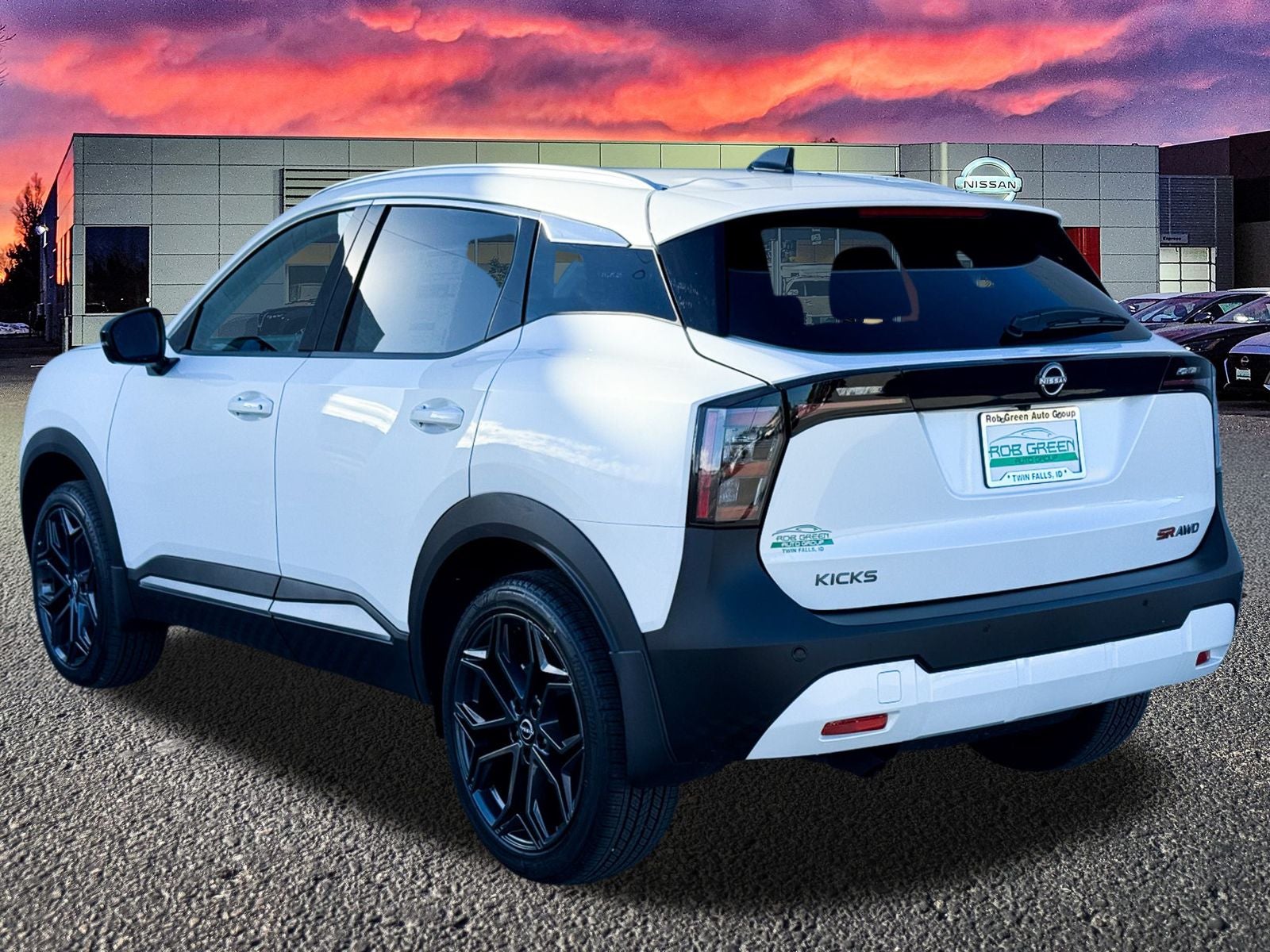 2026 Nissan Kicks SR