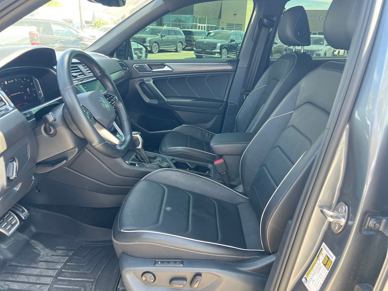 2022 Volkswagen Tiguan 2.0T SEL R-Line