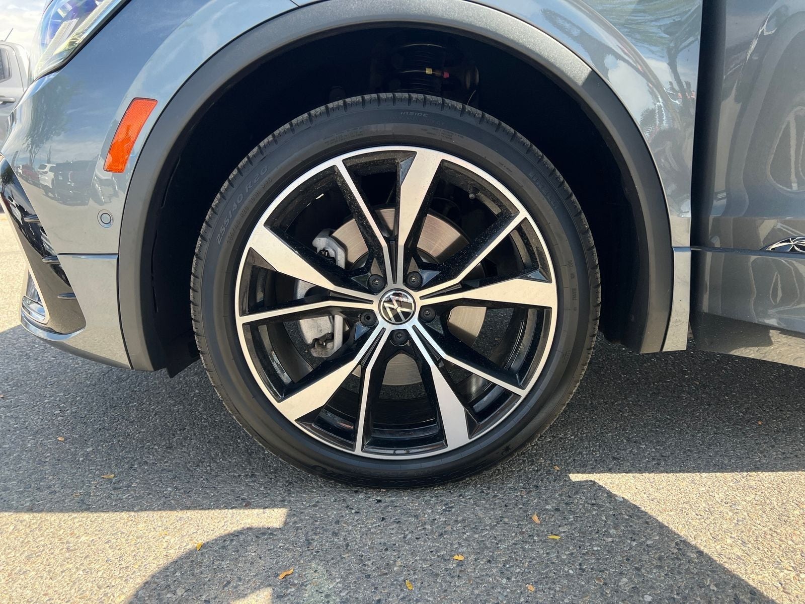 2022 Volkswagen Tiguan 2.0T SEL R-Line