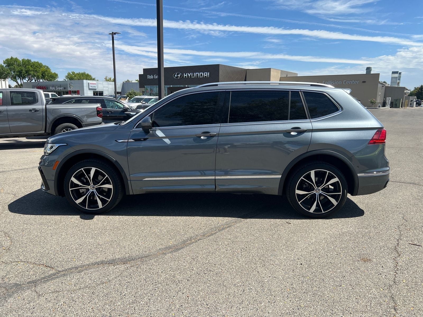 2022 Volkswagen Tiguan 2.0T SEL R-Line