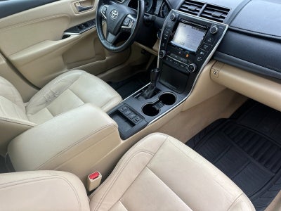 2016 Toyota Camry Hybrid XLE