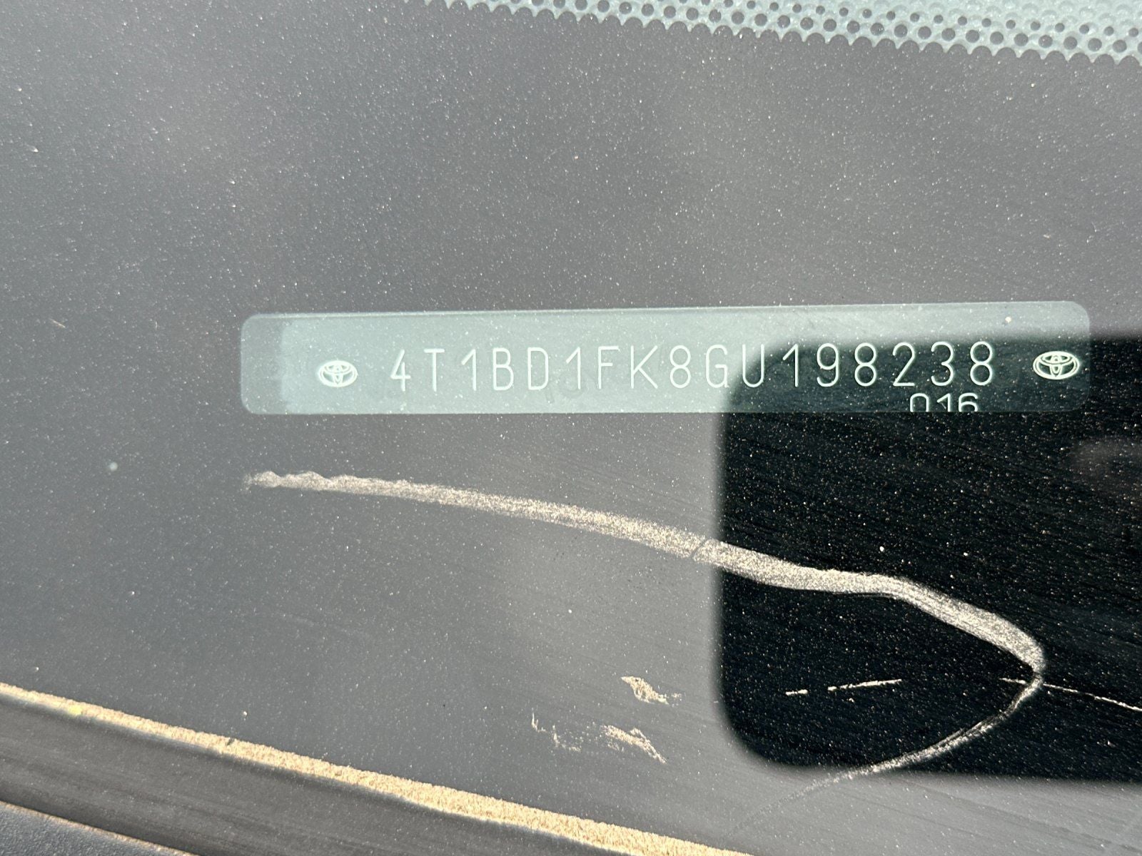 2016 Toyota Camry Hybrid XLE