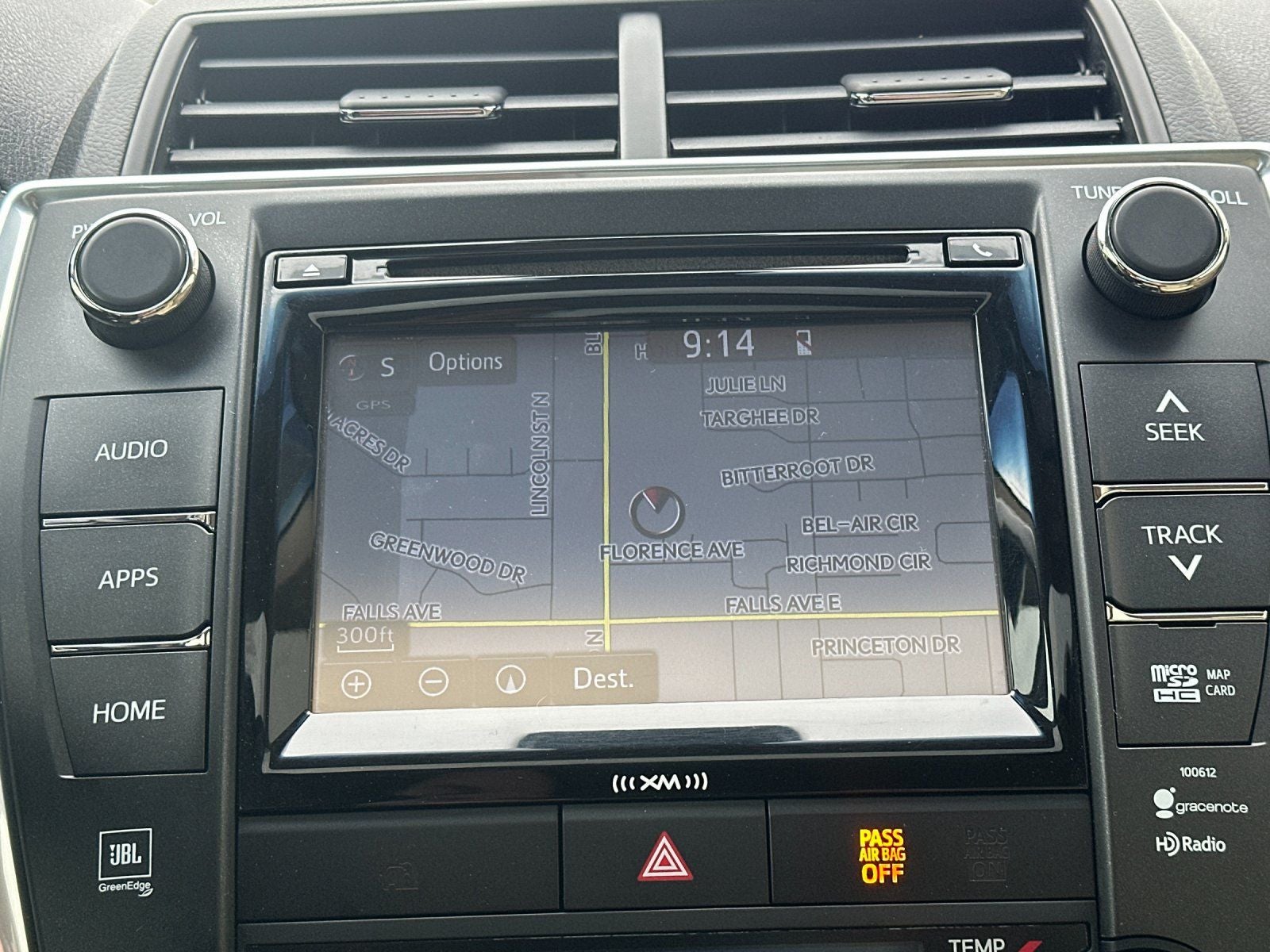 2016 Toyota Camry Hybrid XLE