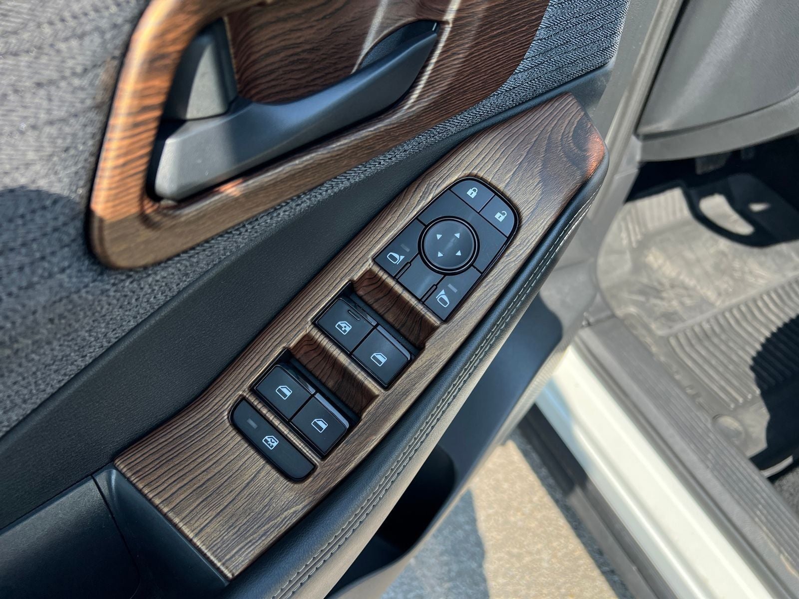 2021 Nissan Rogue S - Photo 11