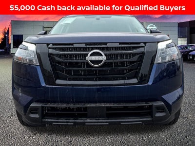 2025 Nissan Pathfinder SV