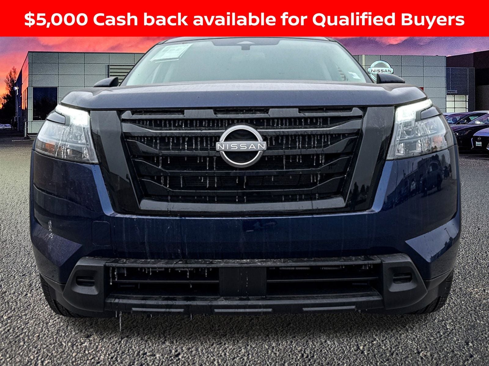 2025 Nissan Pathfinder SV