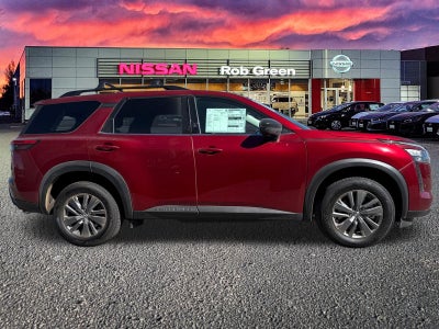 2026 Nissan Pathfinder SV