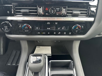 2026 Nissan Pathfinder SV