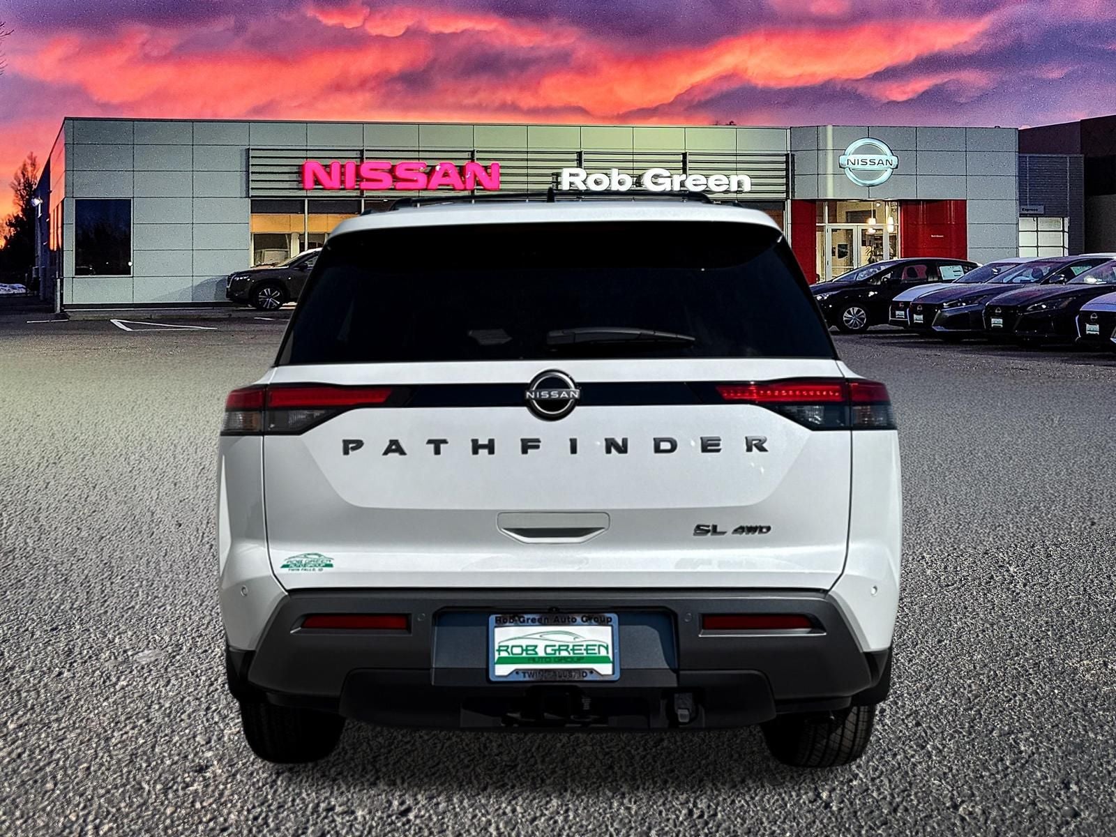 2026 Nissan Pathfinder SL