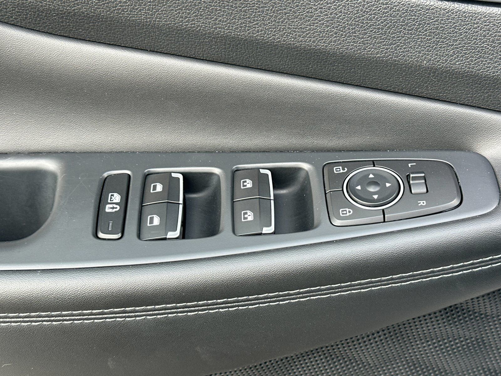 2023 Hyundai Santa Fe Hybrid SEL Premium