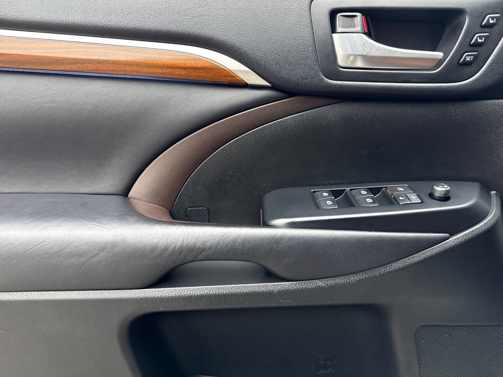 2018 Toyota Highlander Limited Platinum