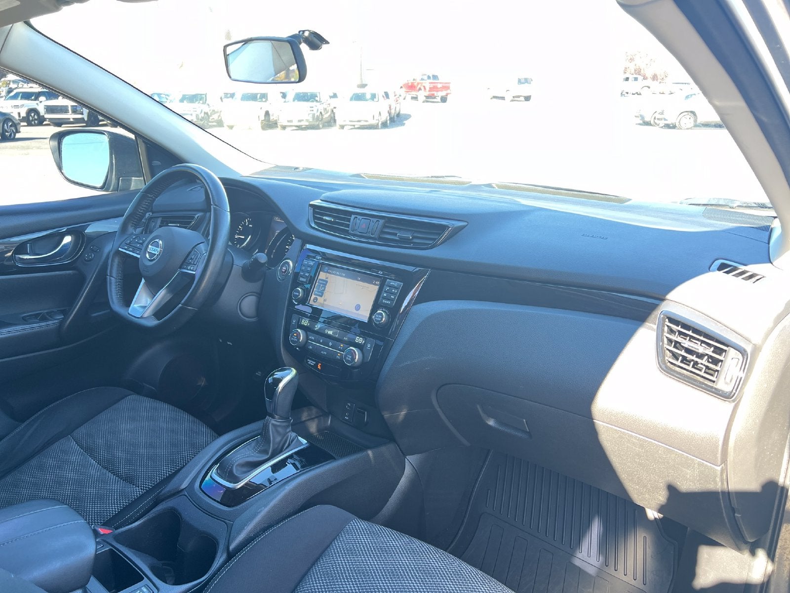 2017 Nissan Rogue Sport SV