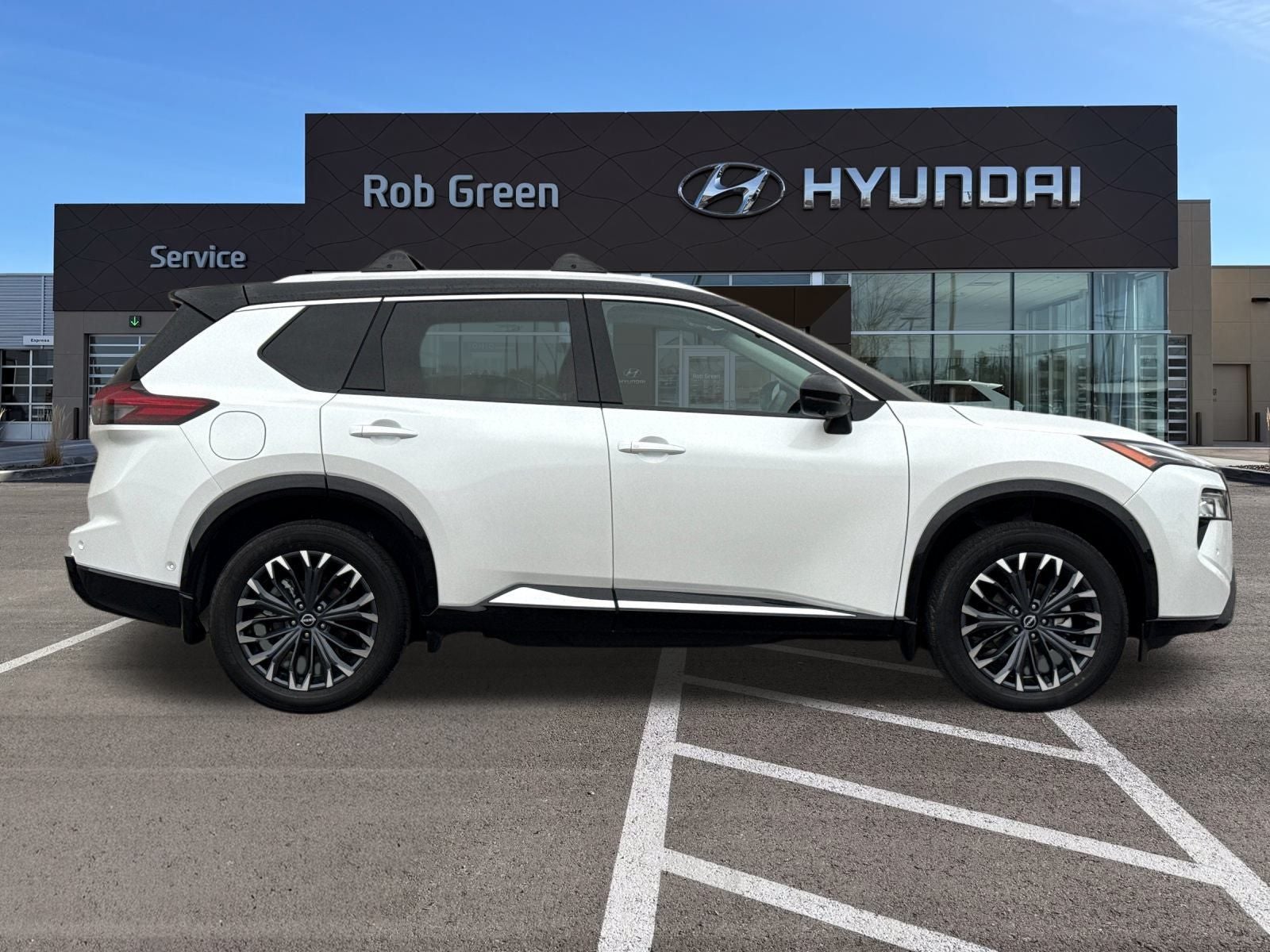 2024 Nissan Rogue Platinum