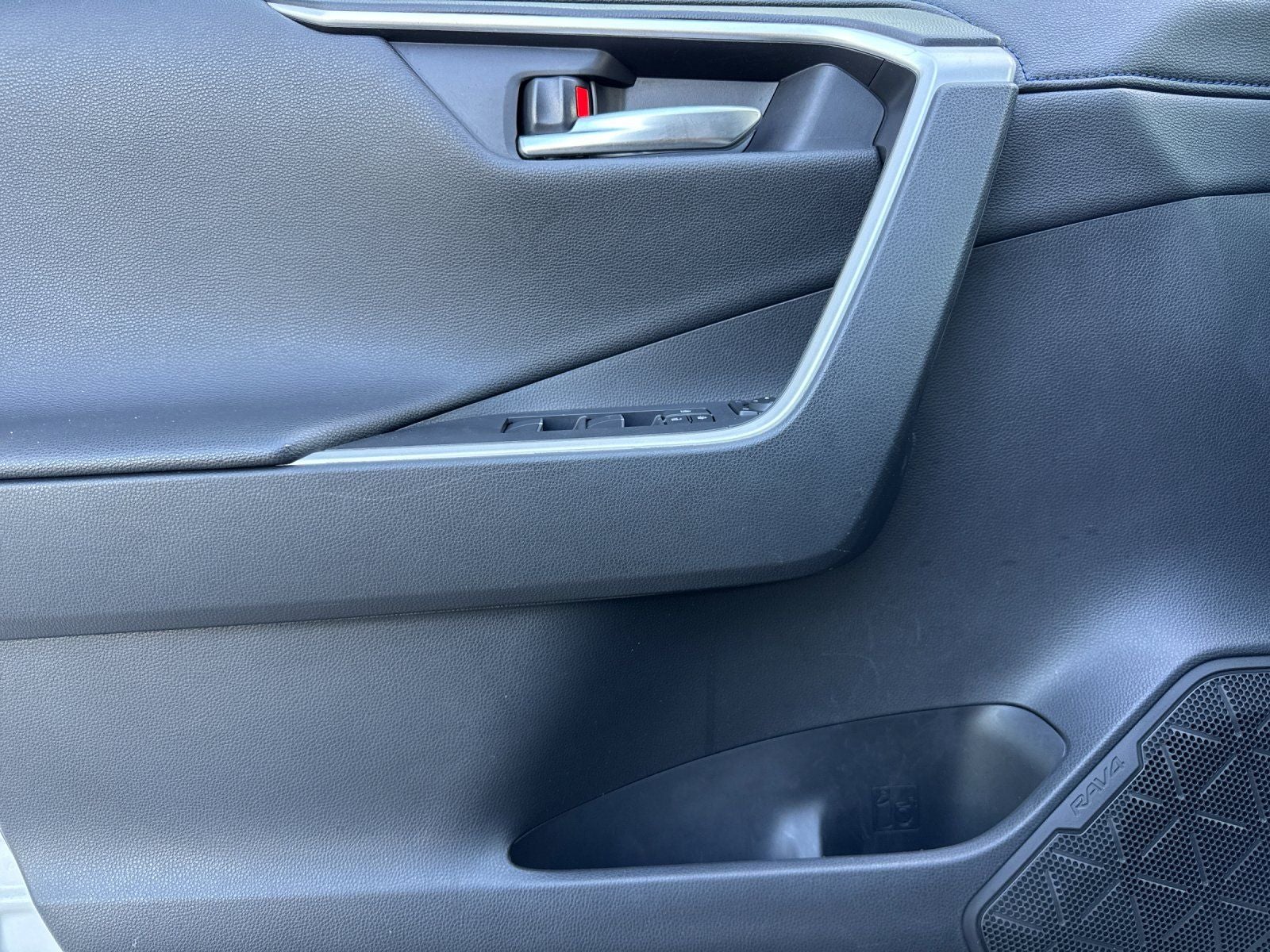 2019 Toyota RAV4 Hybrid XSE