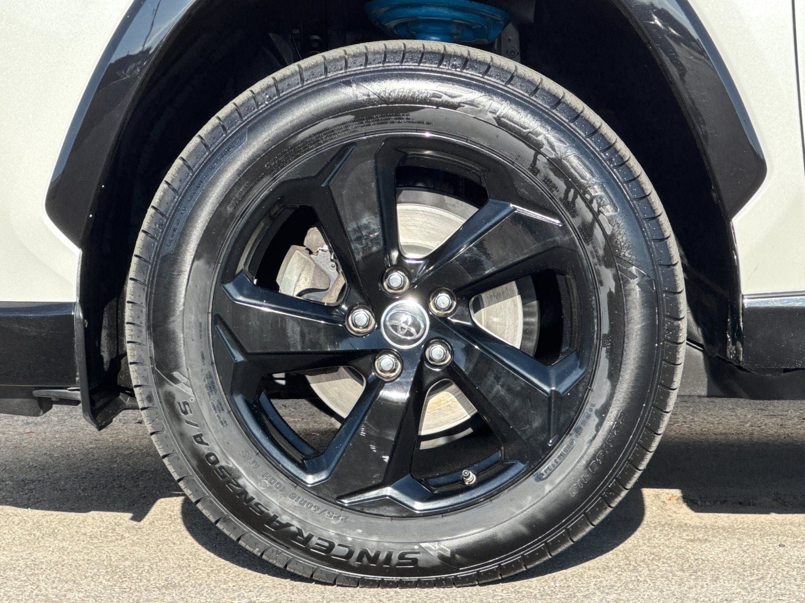 2019 Toyota RAV4 Hybrid XSE